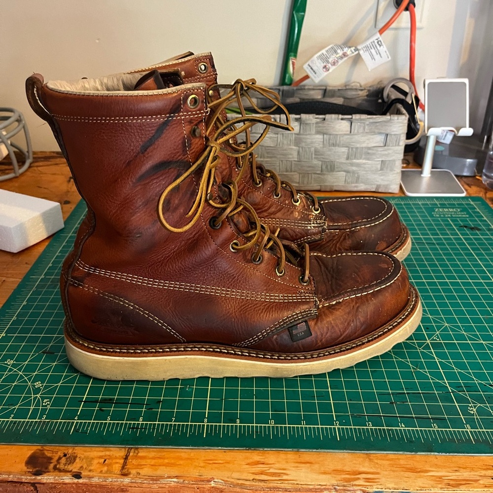 Thorogood moc toe